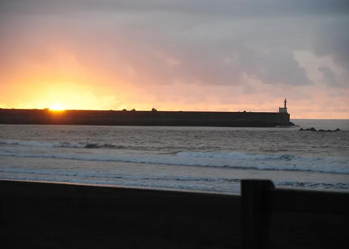 Bed & Breakfast Rompiente Norte Surfcamp